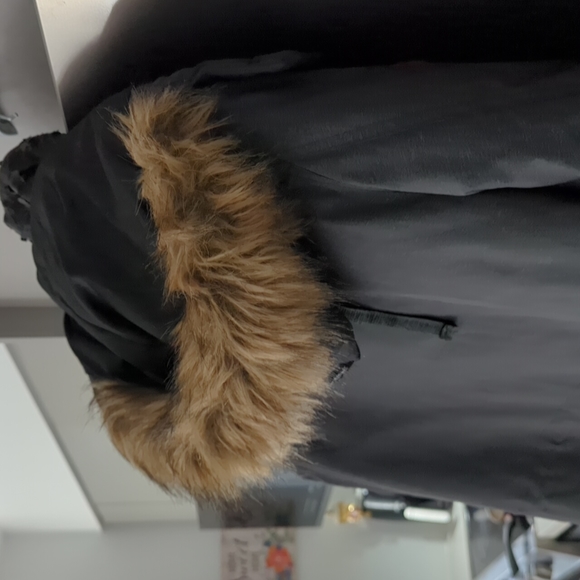Canadian Weather Gear Winter Coat - Picture 4 of 6